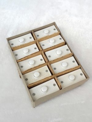 Caja de pulsadores para timbre