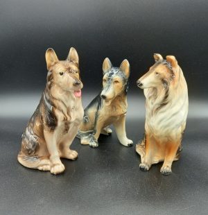 Lote de 3 perros de porcelana